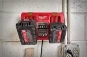 M18™ Chargeur Rapide Double Milwaukee 4932472073